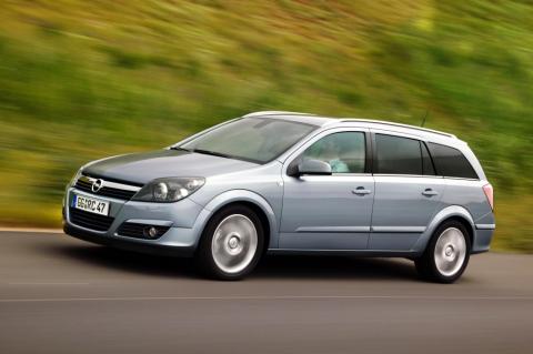 Opel Astra Caravan. Caravan-сарай